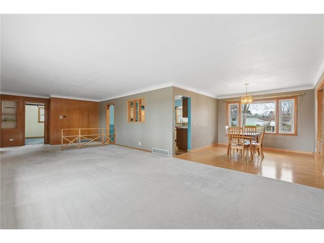 706 Summit Street, Osceola, WI 54020