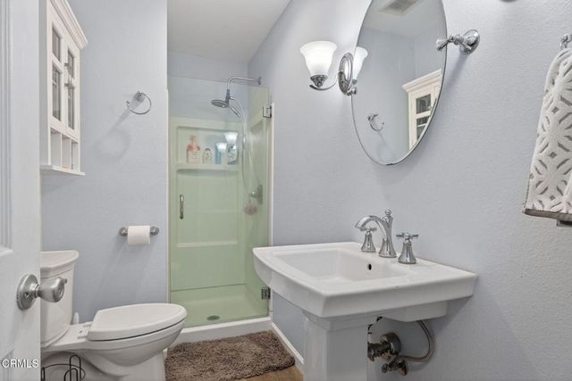 8441 Hollister Street, Ventura, CA 93004