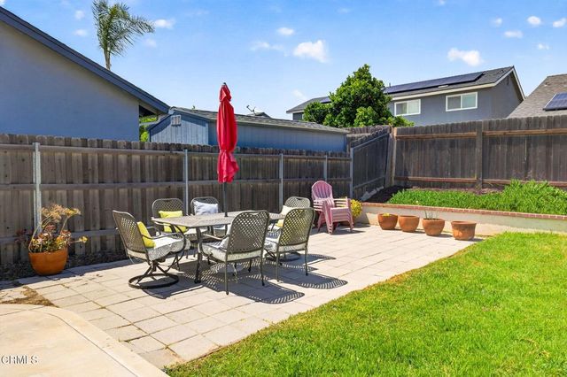 8441 Hollister Street, Ventura, CA 93004