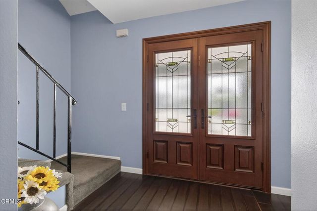8441 Hollister Street, Ventura, CA 93004