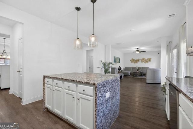 15 Dublin Way NW, Adairsville, GA 30103