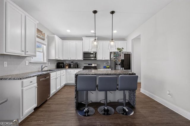 15 Dublin Way NW, Adairsville, GA 30103