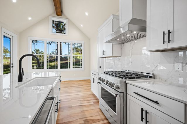 6065 Wildlife Way, Athens, TX 75752