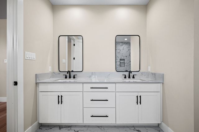 6065 Wildlife Way, Athens, TX 75752