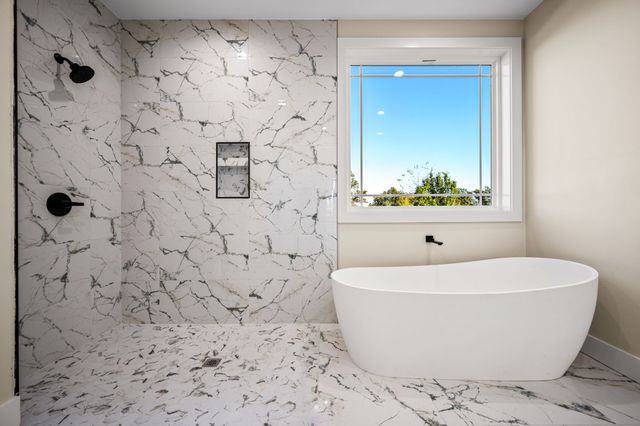 6065 Wildlife Way, Athens, TX 75752