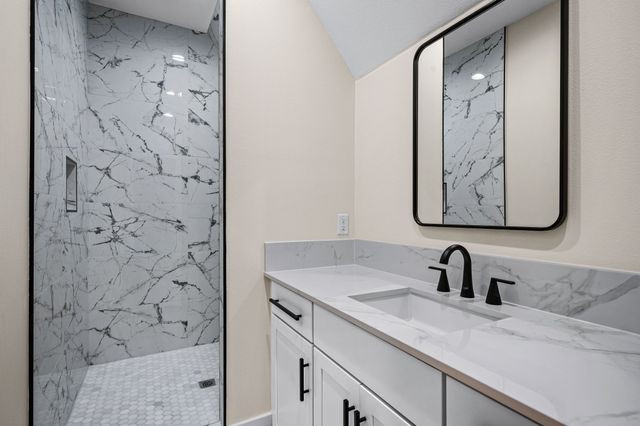 6065 Wildlife Way, Athens, TX 75752