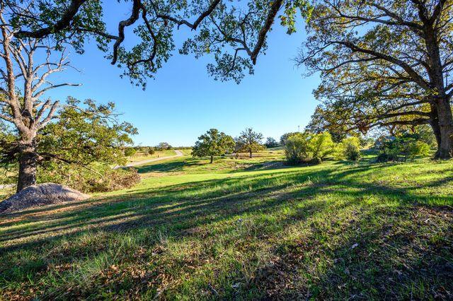 6065 Wildlife Way, Athens, TX 75752