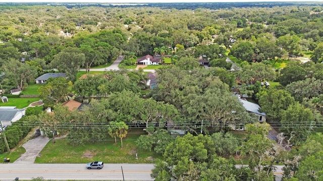 1121 OLD POLK CITY ROAD, Lakeland, FL 33809