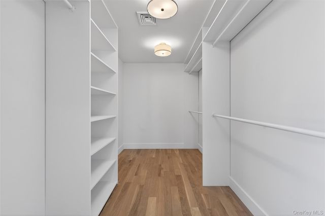 286 Dorchester Road, Garden City South, NY 11530