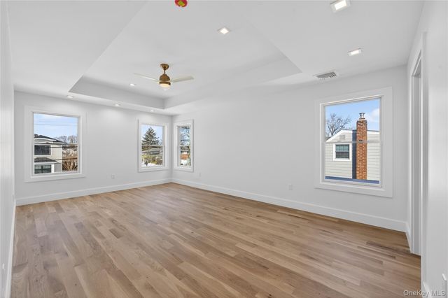 286 Dorchester Road, Garden City South, NY 11530