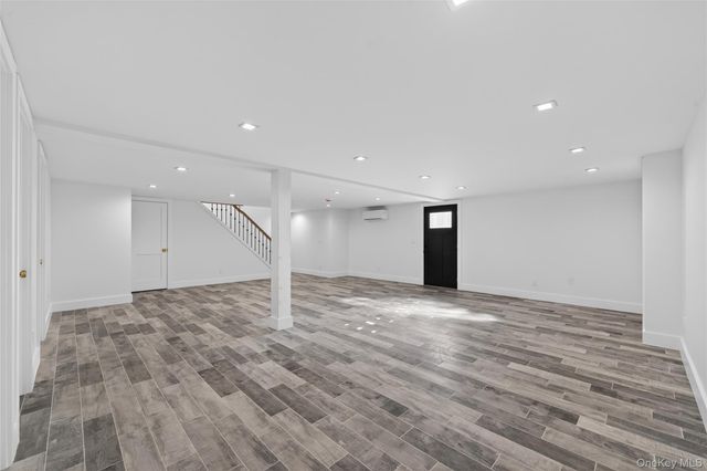 286 Dorchester Road, Garden City South, NY 11530