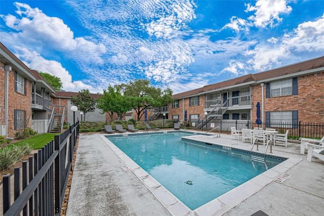 2350 Bering Drive 94, Houston, TX 77057