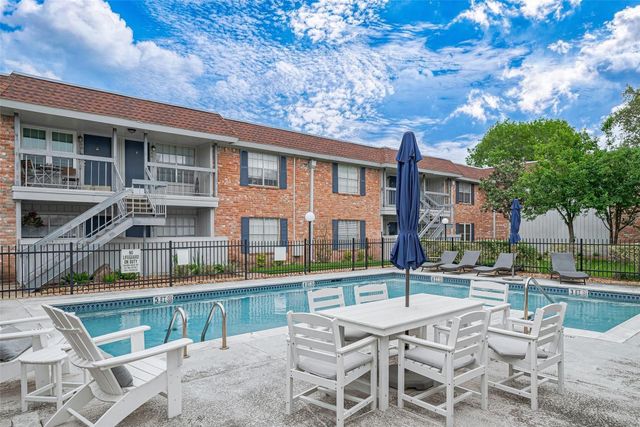 2350 Bering Drive 94, Houston, TX 77057