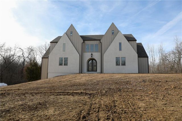 26103 Blue Mills Road, Independence, MO 64058