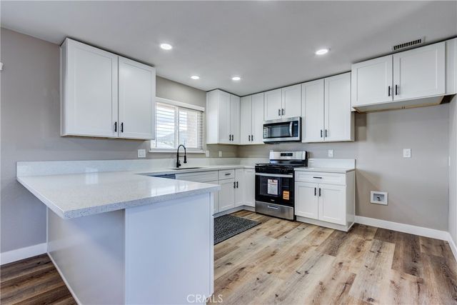 16469 Chippewa, Apple Valley, CA 92307