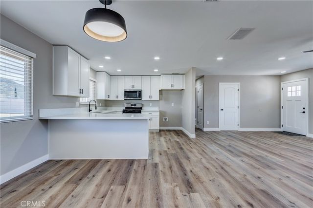 16469 Chippewa, Apple Valley, CA 92307