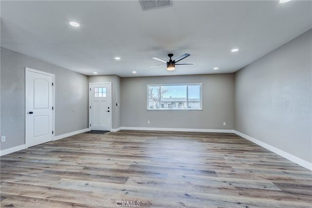 16469 Chippewa, Apple Valley, CA 92307