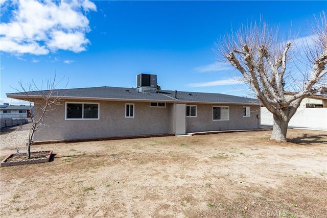 16469 Chippewa, Apple Valley, CA 92307