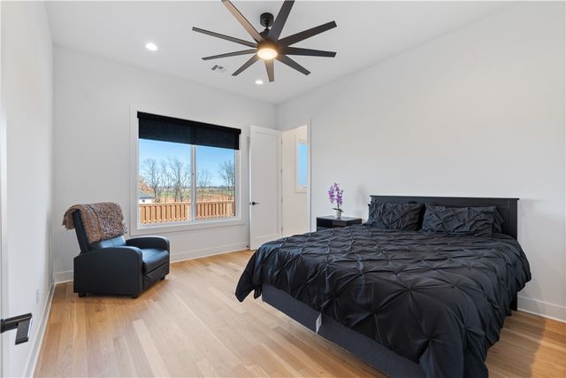 8416 W Pepper Grass, Bentonville, AR 72713