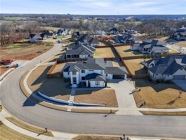 8416 W Pepper Grass, Bentonville, AR 72713