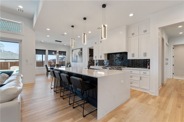 8416 W Pepper Grass, Bentonville, AR 72713