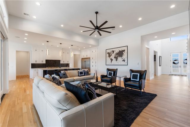 8416 W Pepper Grass, Bentonville, AR 72713