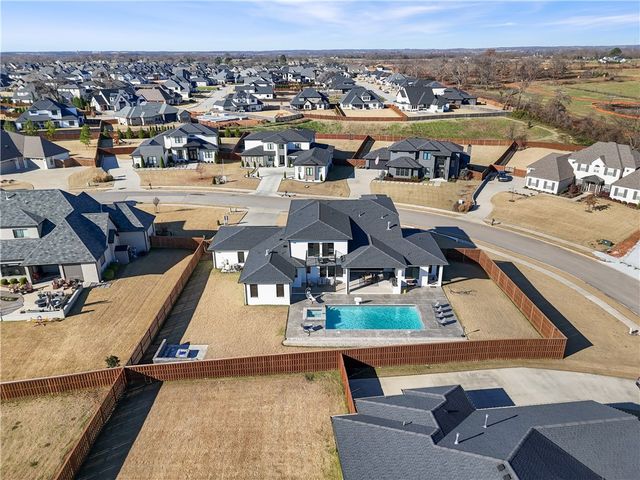 8416 W Pepper Grass, Bentonville, AR 72713