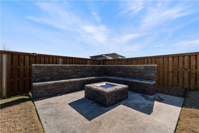 8416 W Pepper Grass, Bentonville, AR 72713