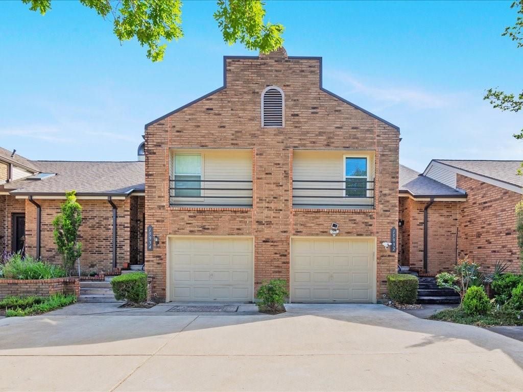 15932 Seahorse Drive 272, Houston, TX 77062