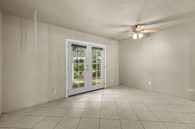 19782 N Old Oregon Trail, Redding, CA 96003