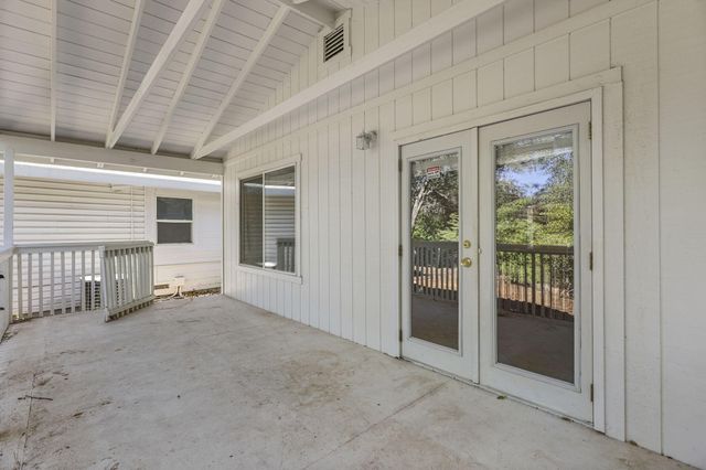 19782 N Old Oregon Trail, Redding, CA 96003