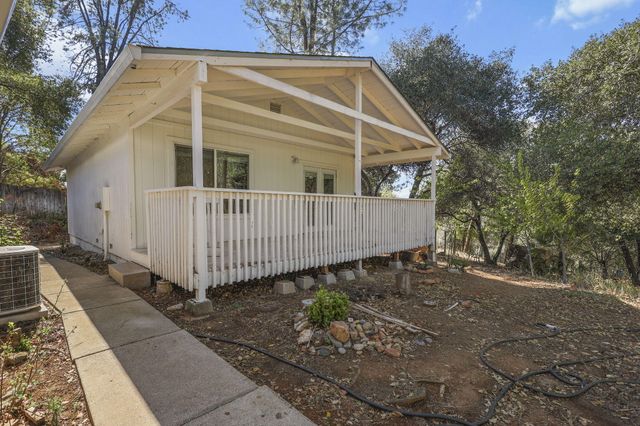 19782 N Old Oregon Trail, Redding, CA 96003