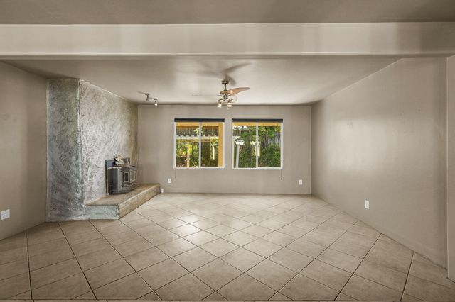 19782 N Old Oregon Trail, Redding, CA 96003