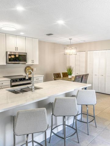 3957 NW Cinnamon Tree Circle, Jensen Beach, FL 34957