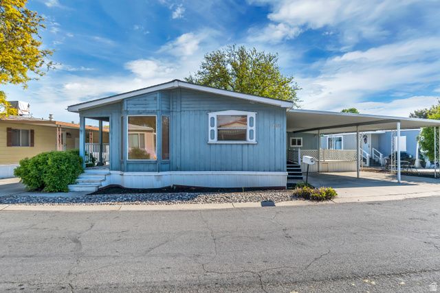 1102 W YARROW LN, Taylorsville, UT 84123