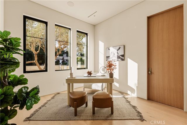 4724 Halbrent, Sherman Oaks, CA 91403