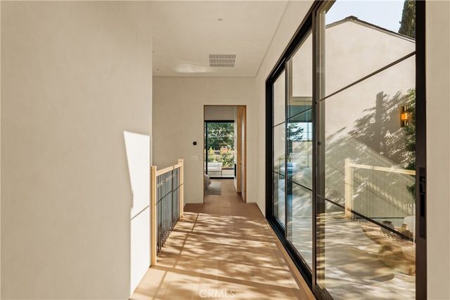 4724 Halbrent, Sherman Oaks, CA 91403