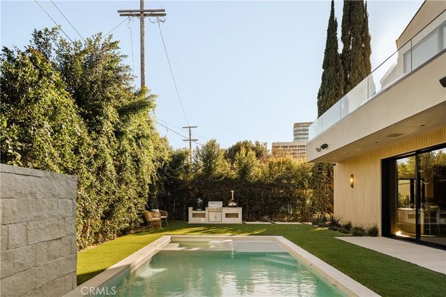 4724 Halbrent, Sherman Oaks, CA 91403