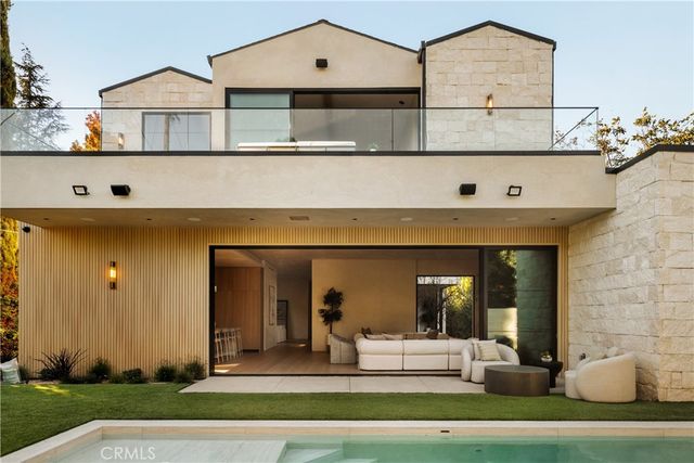 4724 Halbrent, Sherman Oaks, CA 91403