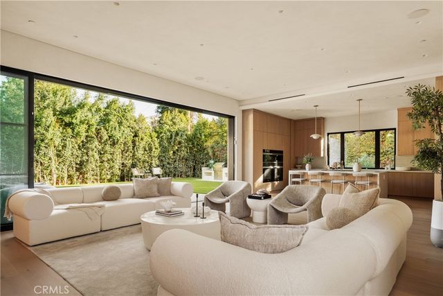 4724 Halbrent, Sherman Oaks, CA 91403