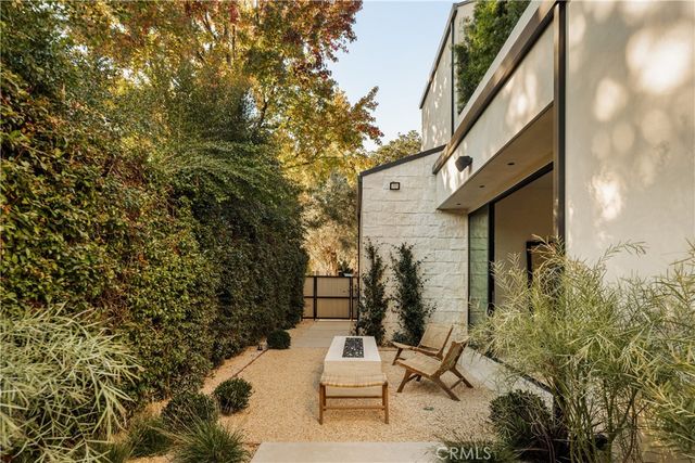 4724 Halbrent, Sherman Oaks, CA 91403