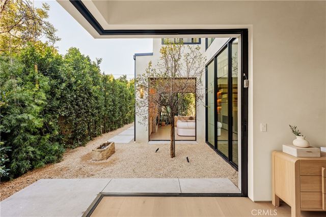 4724 Halbrent, Sherman Oaks, CA 91403