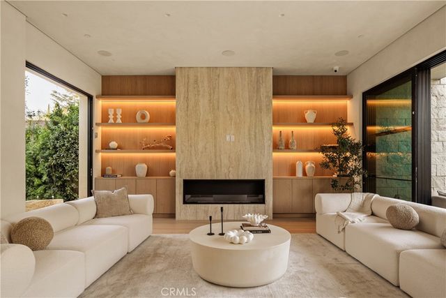 4724 Halbrent, Sherman Oaks, CA 91403