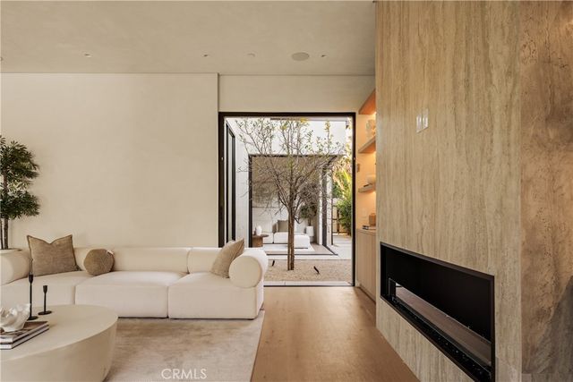 4724 Halbrent, Sherman Oaks, CA 91403