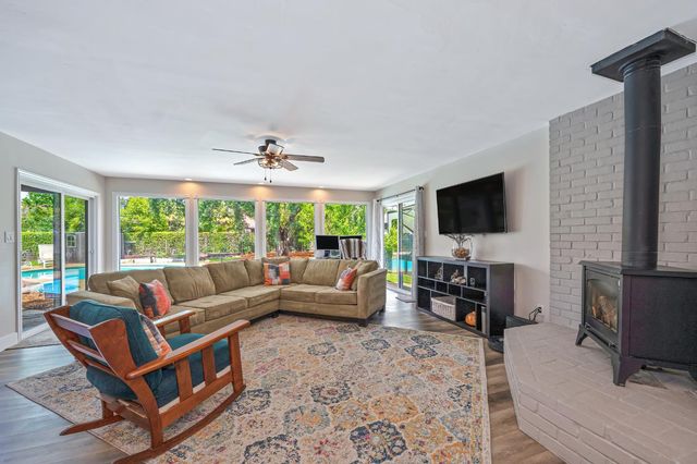 8845 Anona Way, Orangevale, CA 95662