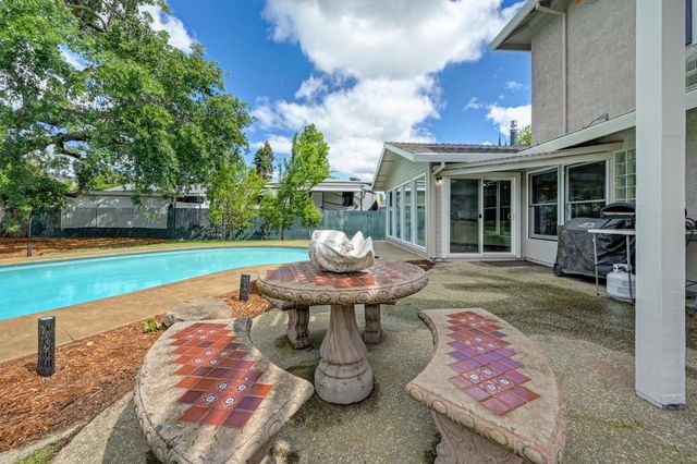 8845 Anona Way, Orangevale, CA 95662