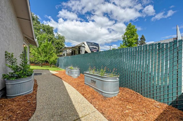 8845 Anona Way, Orangevale, CA 95662