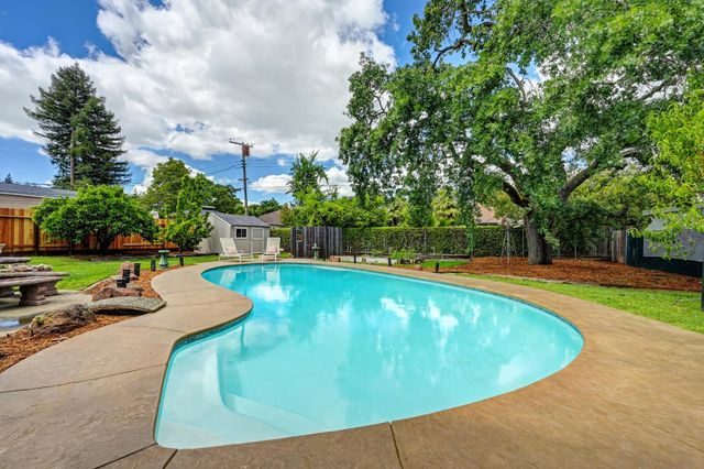 8845 Anona Way, Orangevale, CA 95662