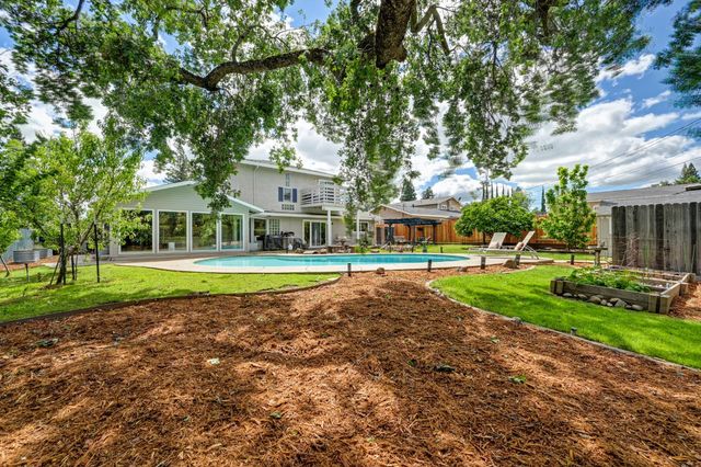 8845 Anona Way, Orangevale, CA 95662