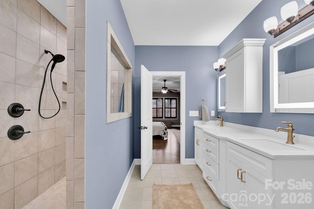 663 Highland Ridge Point, Lake Wylie, SC 29710